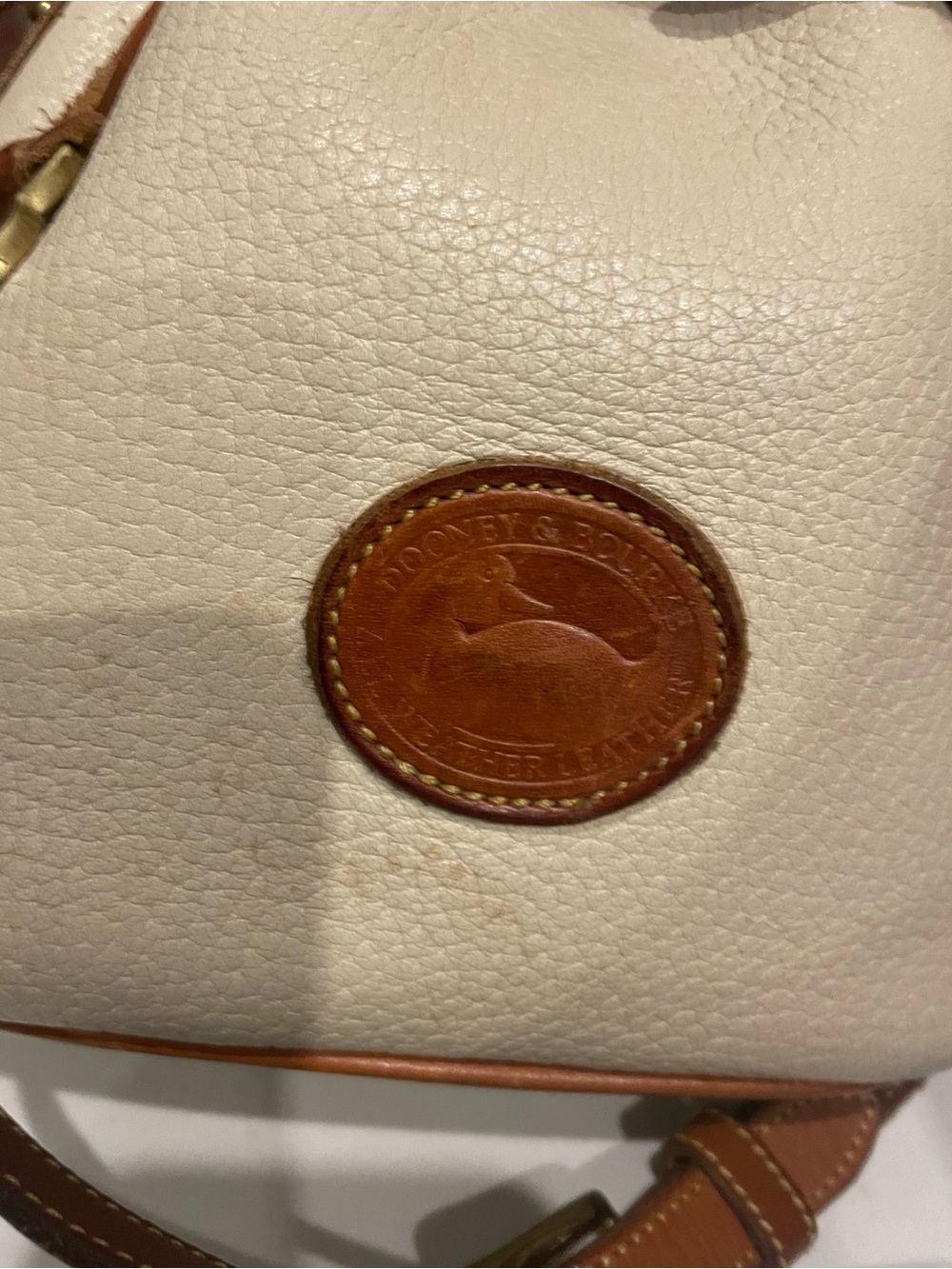 Vintage Dooney & Bourke Cream and Brown Pebbled Leather Drawstring Crossbody - Picture 6 of 6